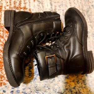 GUESS Gallton Combat  Boots